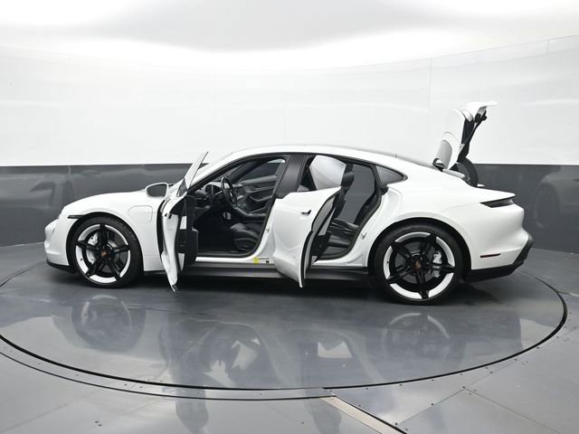 Certified 2023 Porsche Taycan w/ Premium Package image 29