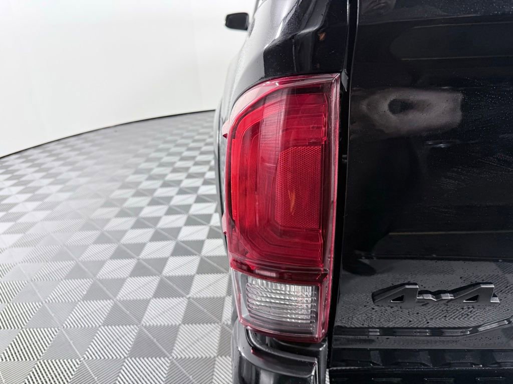 Used 2023 Toyota Tacoma SR5 w/ Technology Package image 27