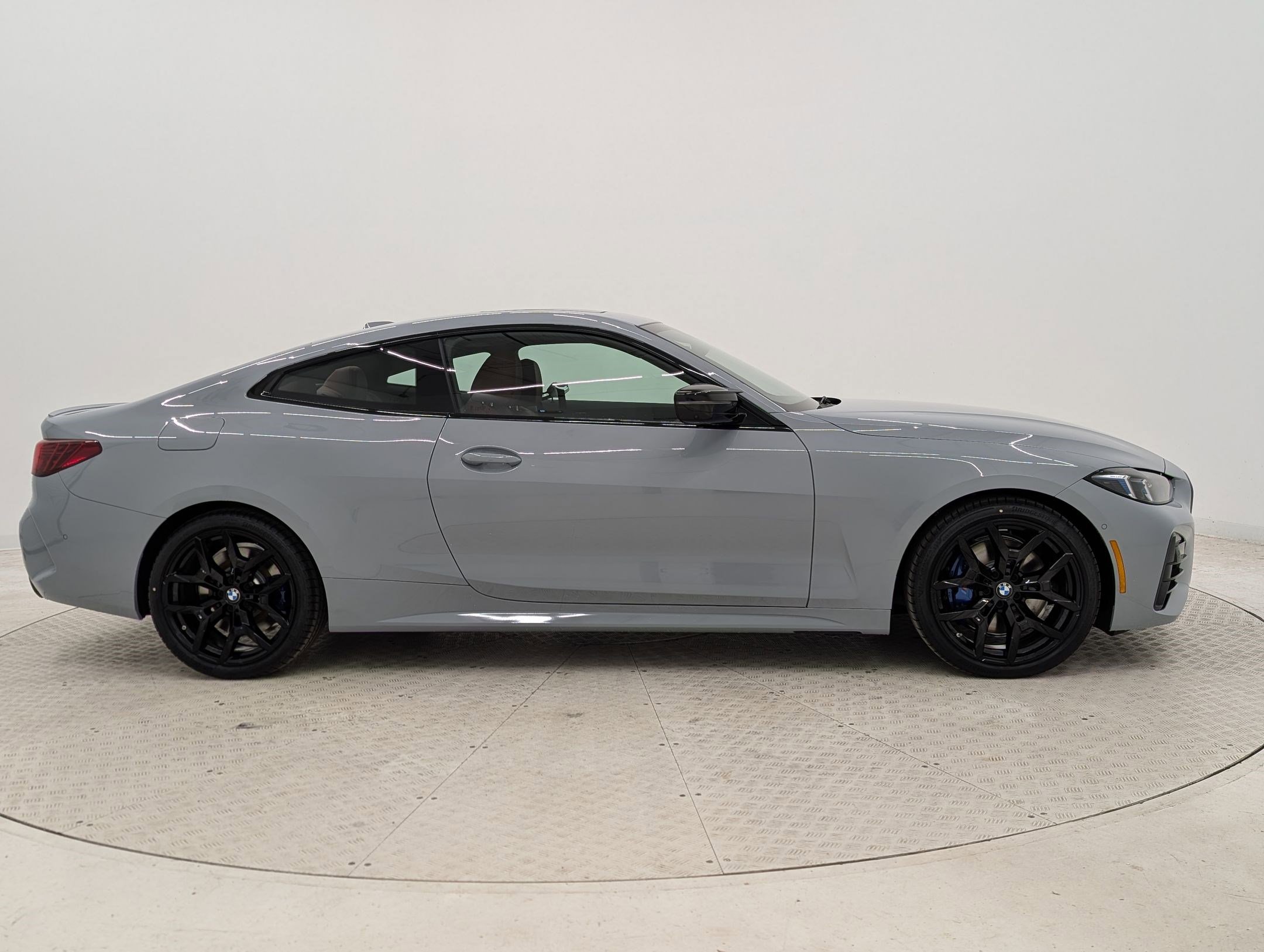 New 2026 BMW M440i Coupe w/ Parking Assistance Package RWD image 7