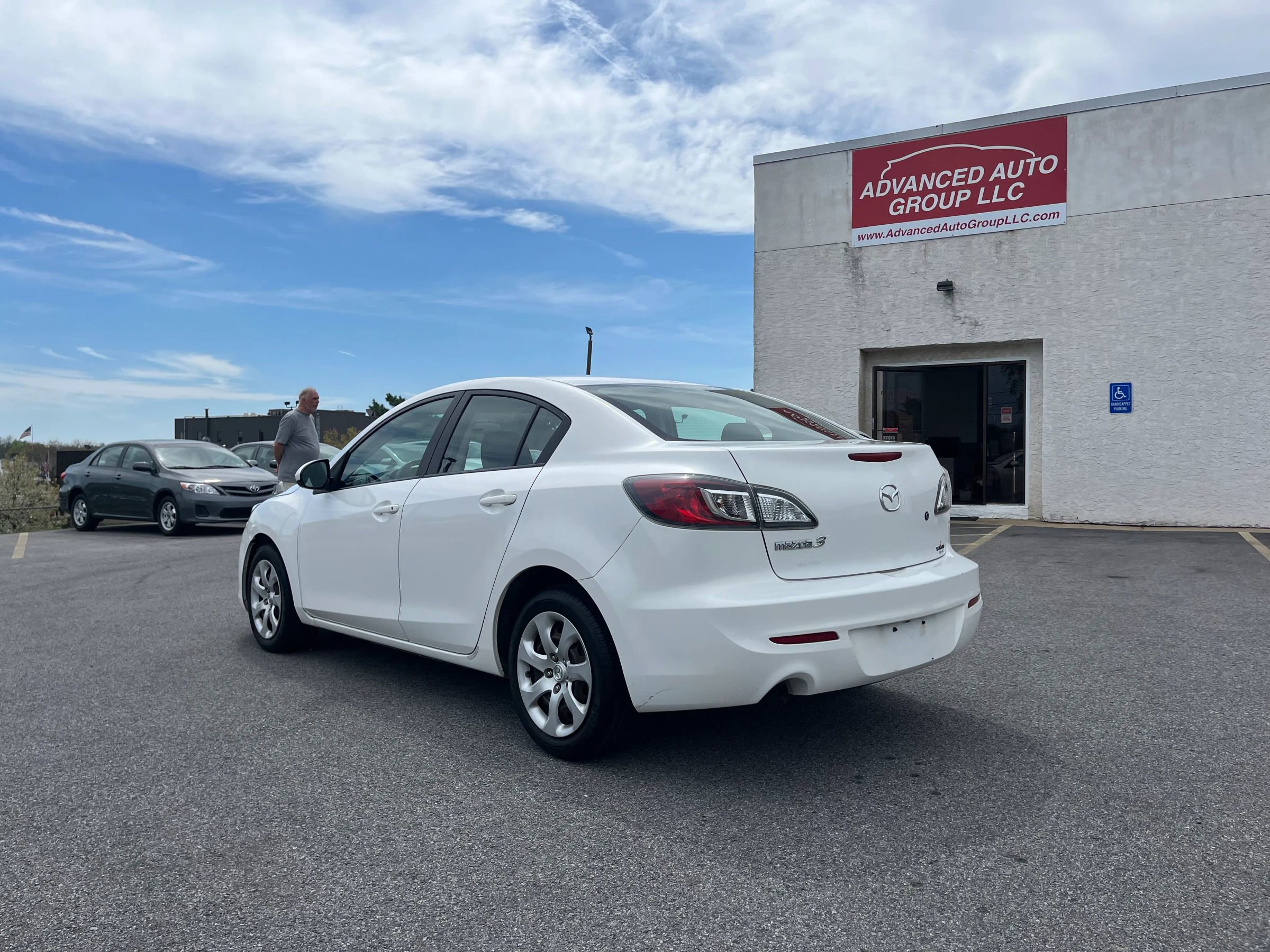 Used 2013 MAZDA MAZDA3 i SV image 29