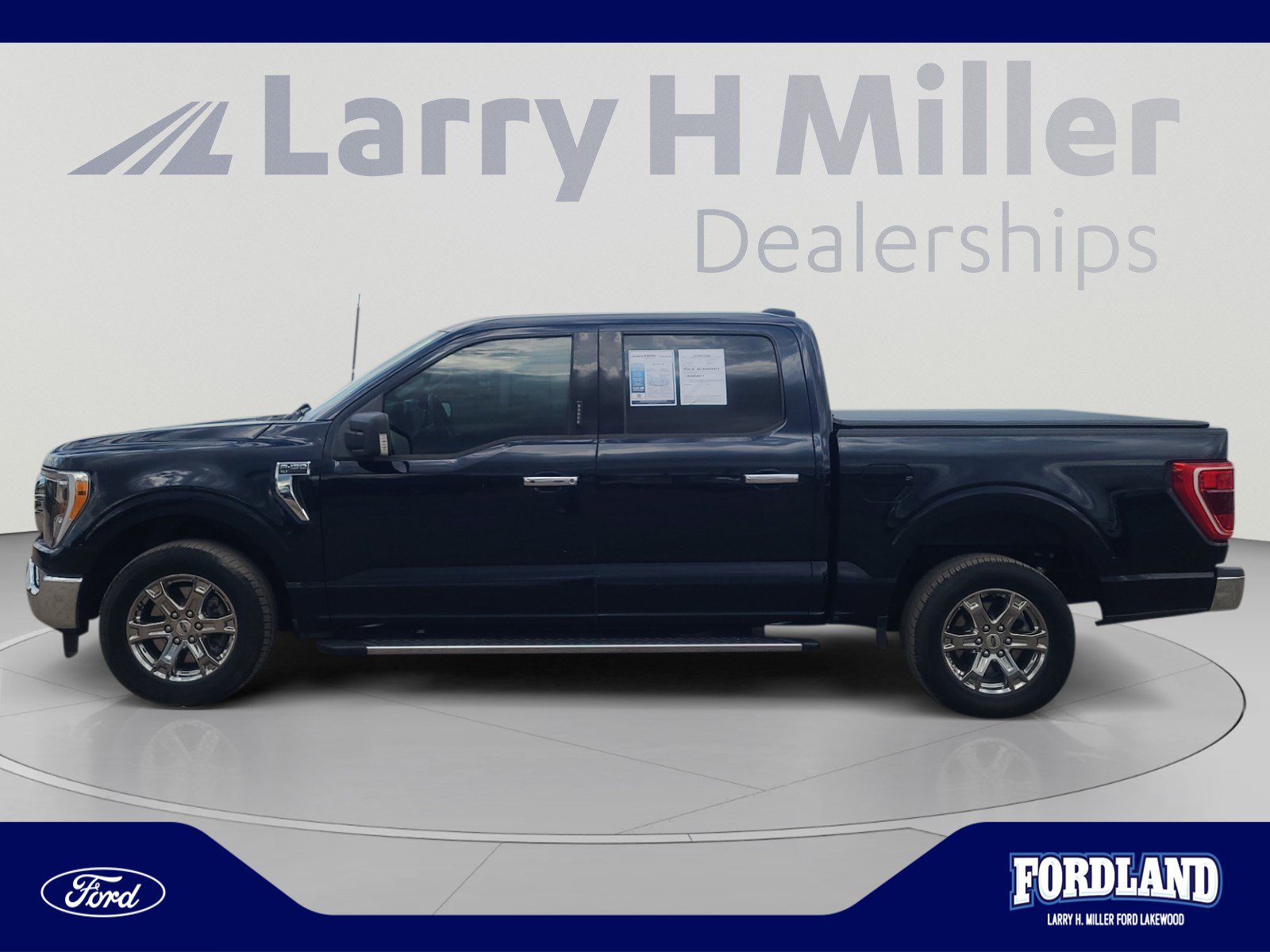 Used 2021 Ford F150 XLT w/ Equipment Group 302A High RWD image 2