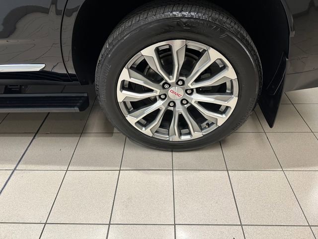 Used 2022 GMC Yukon Denali w/ Denali Premium Package AWD/4WD image 33