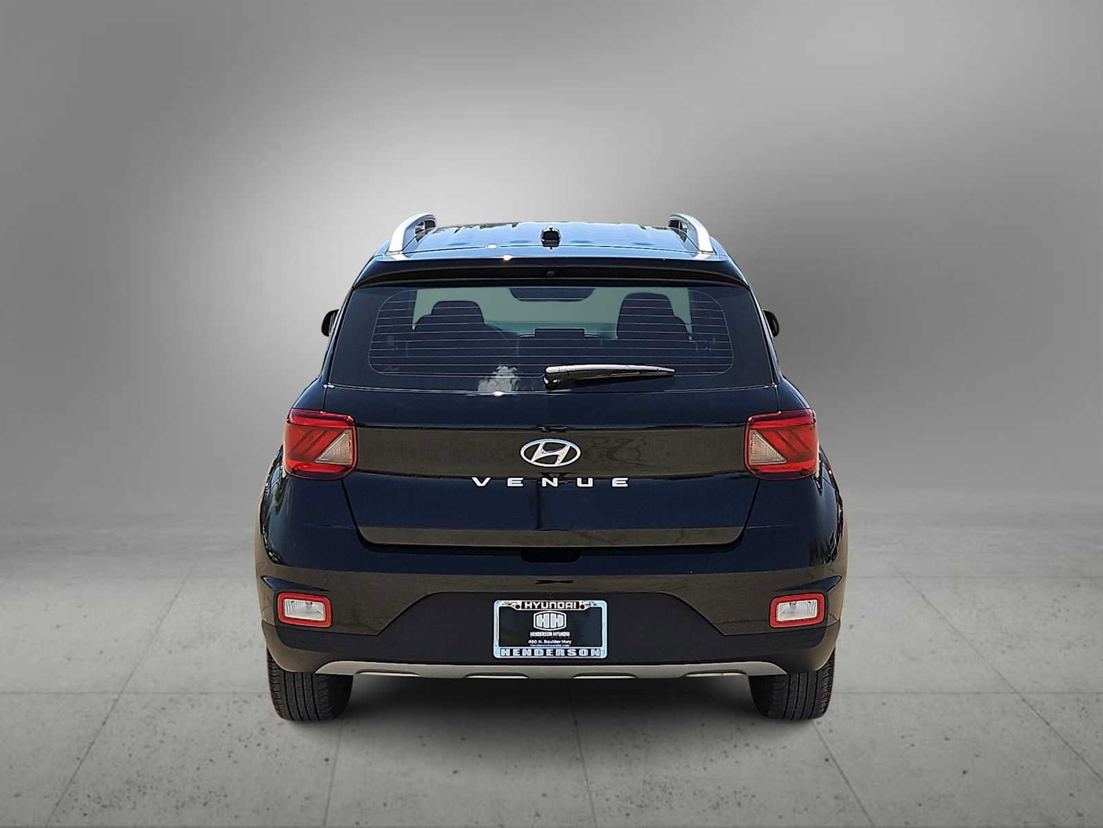 Certified 2024 Hyundai Venue SEL FWD image 7