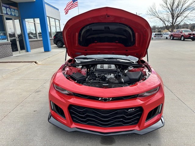 Used 2021 Chevrolet Camaro ZL1 image 29