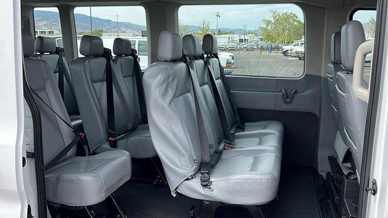 Used 2017 Ford Transit 350 XL image 12