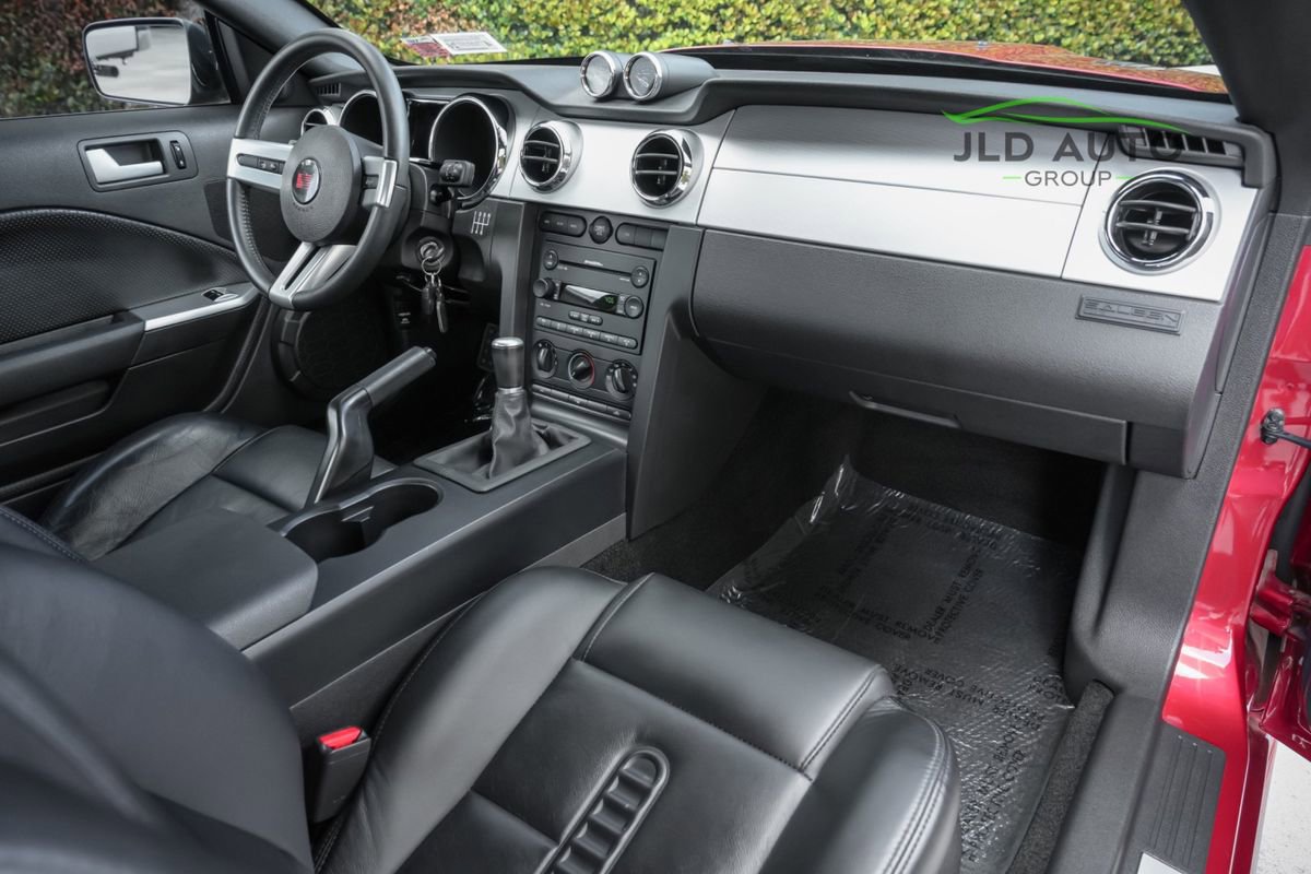 Used 2007 Ford Mustang GT RWD image 10