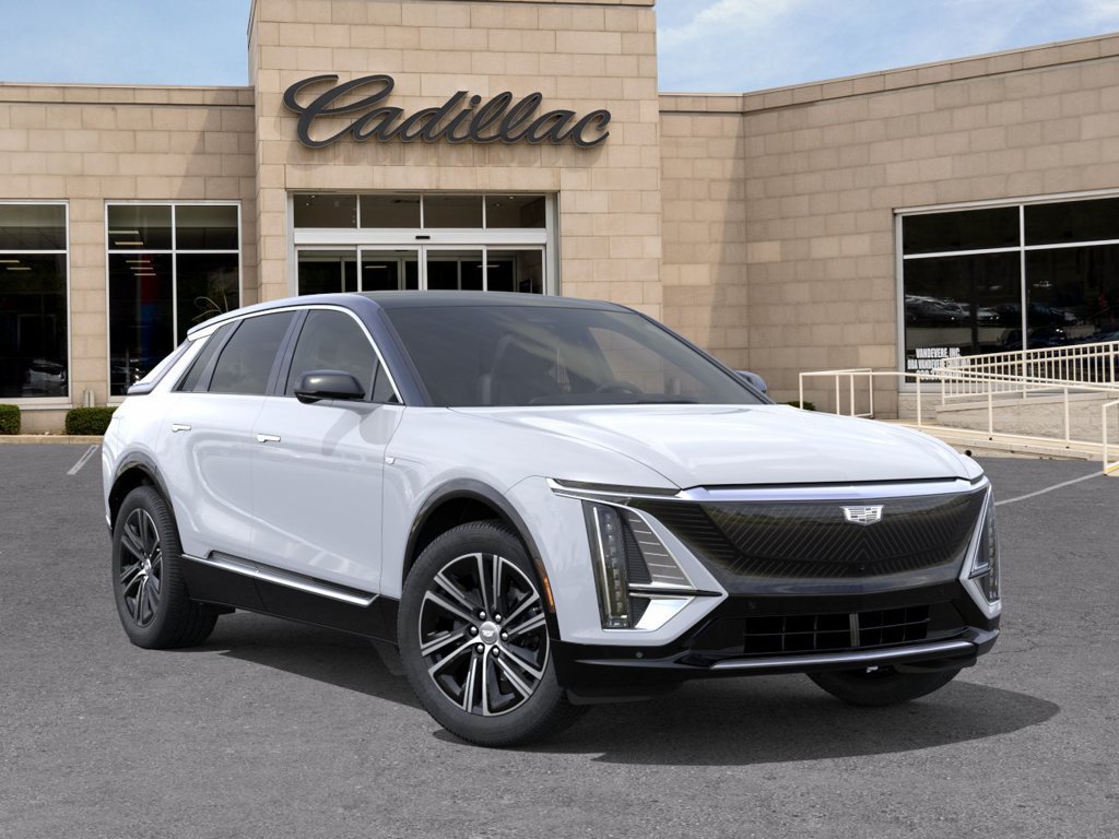 New 2027 Cadillac Lyriq Luxury w/ LPO, Floor Liner Package AWD/4WD image 9