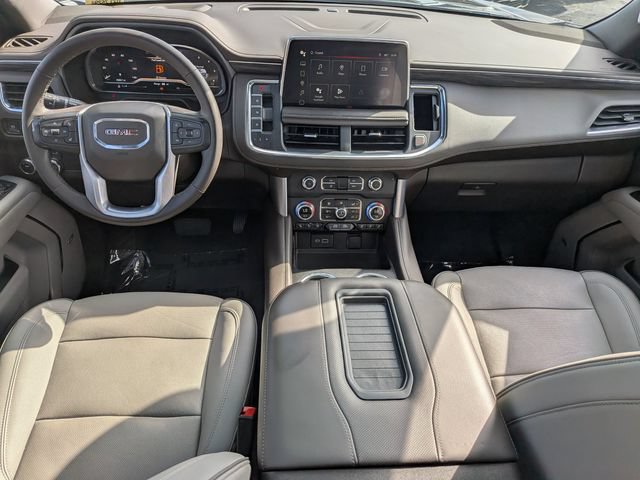 Used 2023 GMC Yukon SLT w/ SLT Premium Package RWD image 17