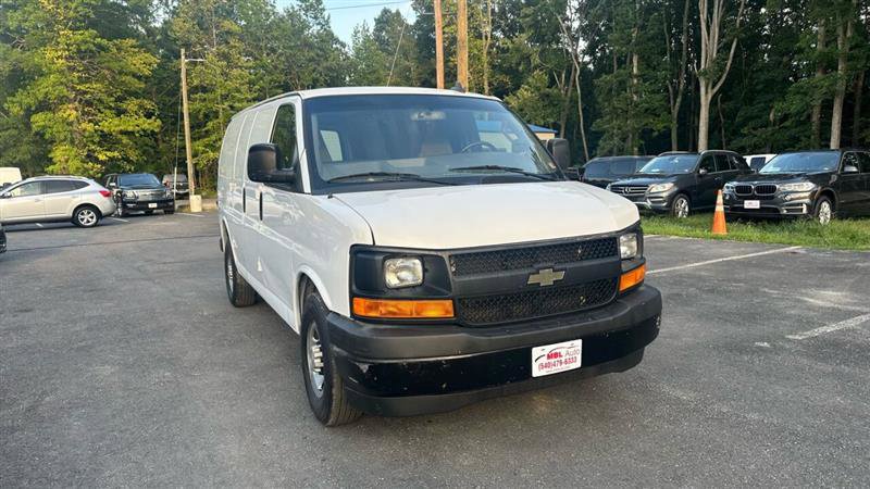 Used 2017 Chevrolet Express 2500 image 3