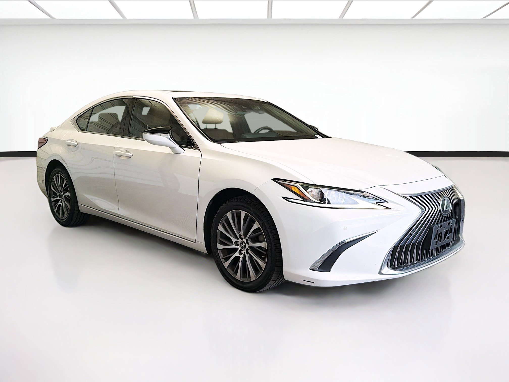 Used 2021 Lexus ES 250 w/ Premium Package image 3