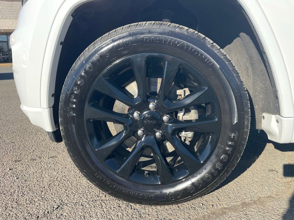 Used 2022 Jeep Grand Cherokee Laredo X image 23