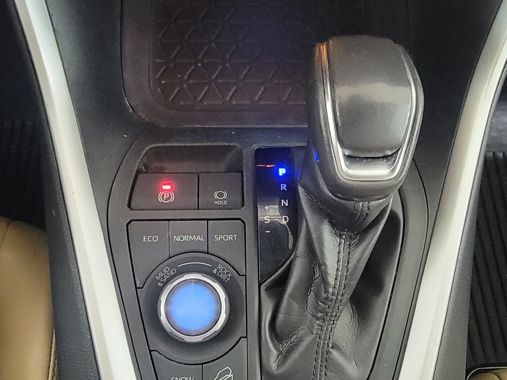 Used 2019 Toyota RAV4 Limited w/ All Weather Liner Package AWD/4WD image 18