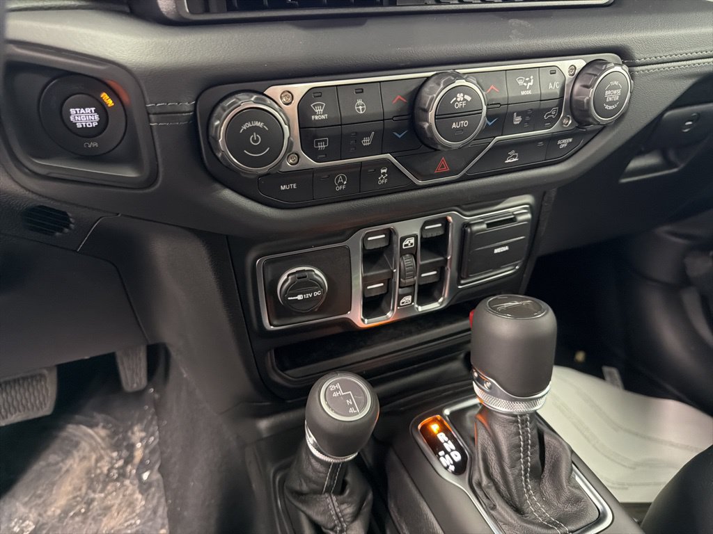 New 2026 Jeep Gladiator Sport AWD/4WD image 17
