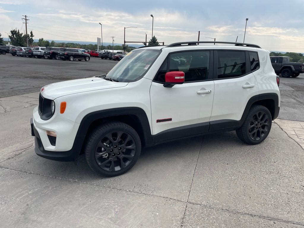 Certified 2023 Jeep Renegade Latitude w/ Sun/Sound Group AWD/4WD 360° Tour