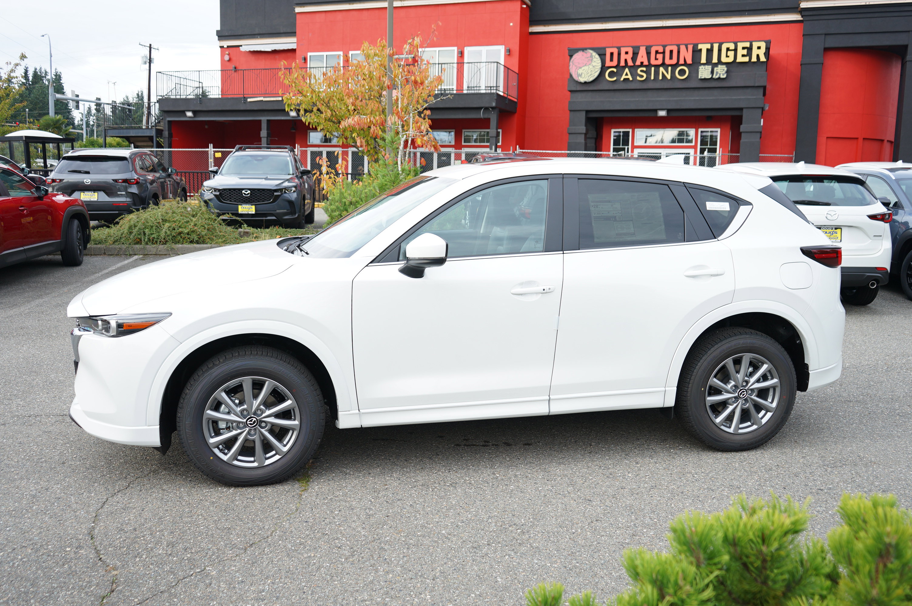 New 2025 MAZDA CX-5 AWD 2.5 S w/ Preferred Package image 4
