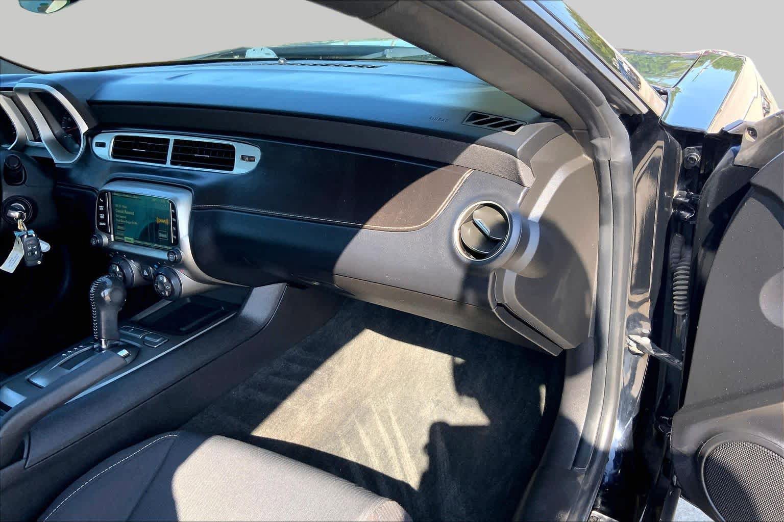 Used 2013 Chevrolet Camaro SS RWD image 16