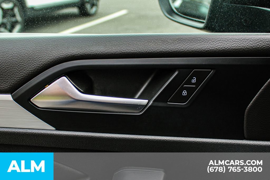 Used 2025 Volkswagen Jetta Sport FWD image 35