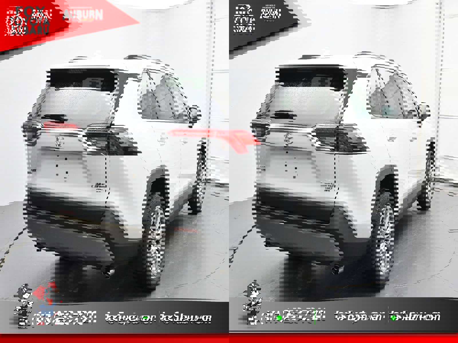 Used 2023 Toyota RAV4 Limited image 4