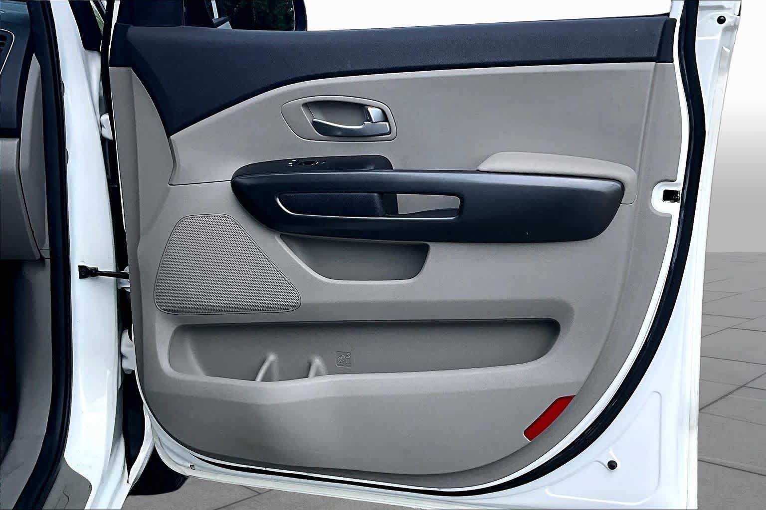 Used 2021 Kia Sedona LX FWD image 22