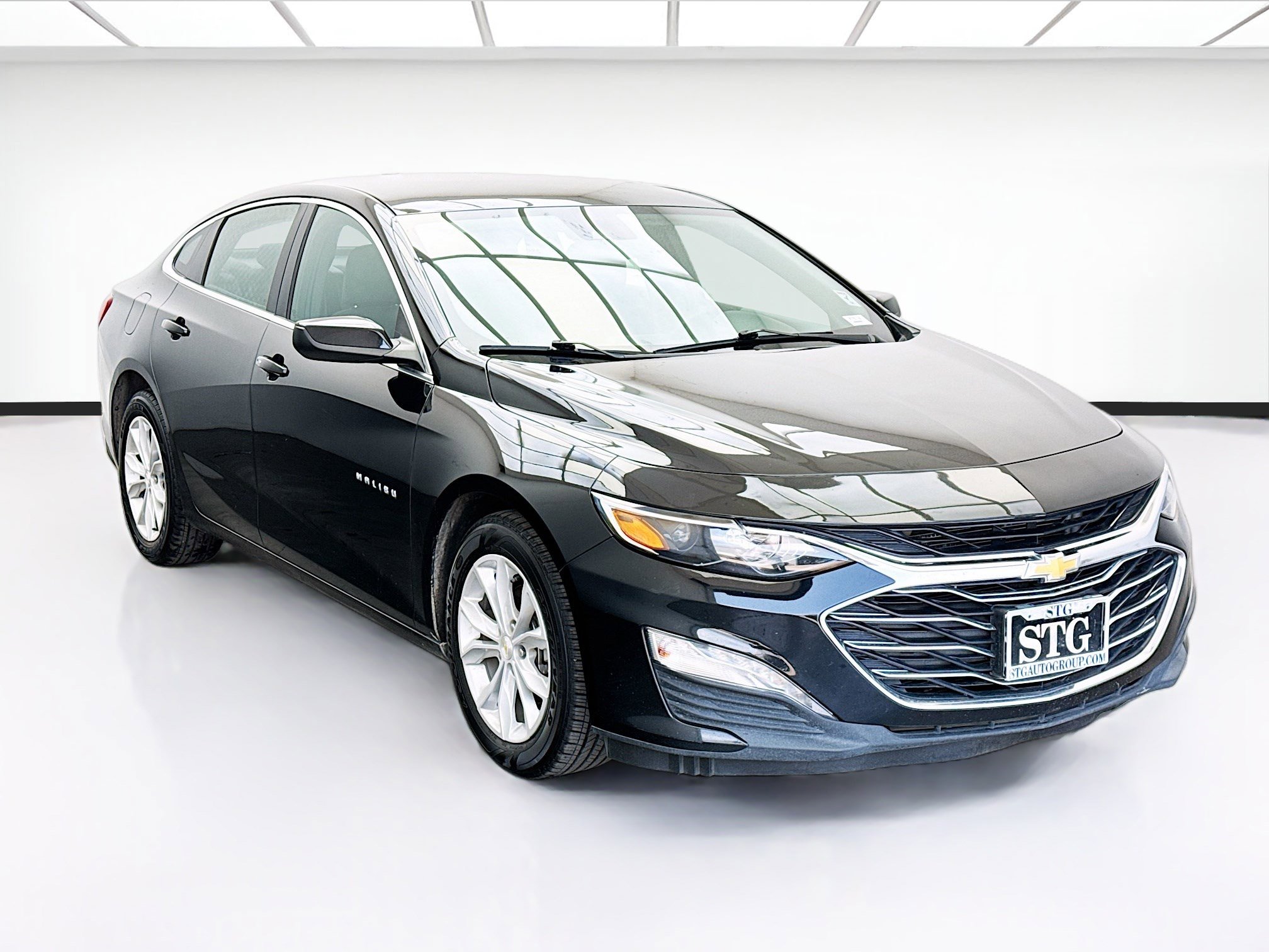 Used 2024 Chevrolet Malibu LT FWD image 3