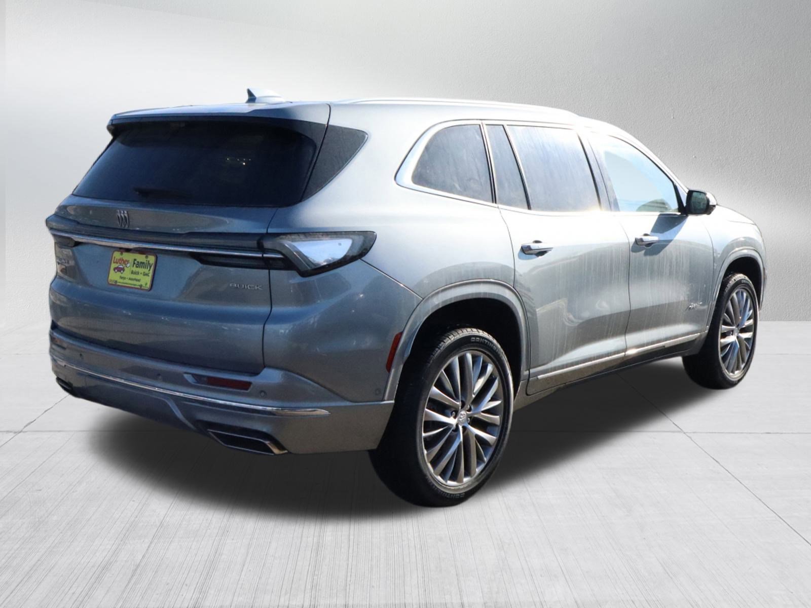 New 2026 Buick Enclave Avenir w/ Super Cruise Package AWD/4WD image 7