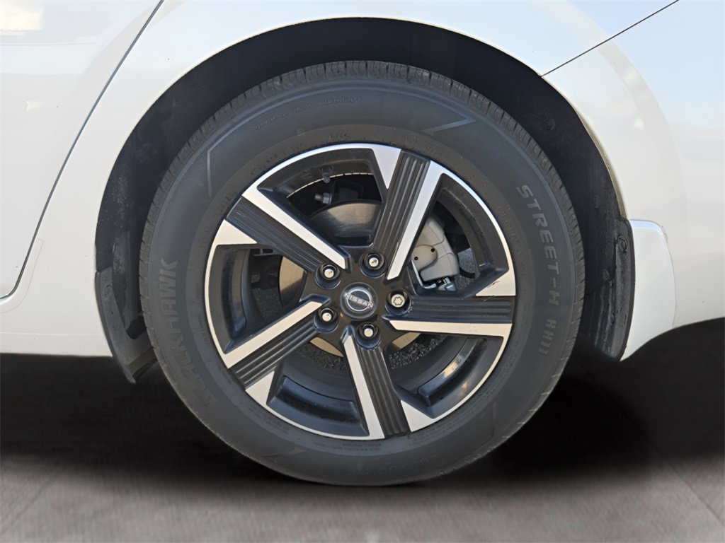 Used 2024 Nissan Sentra SV image 14