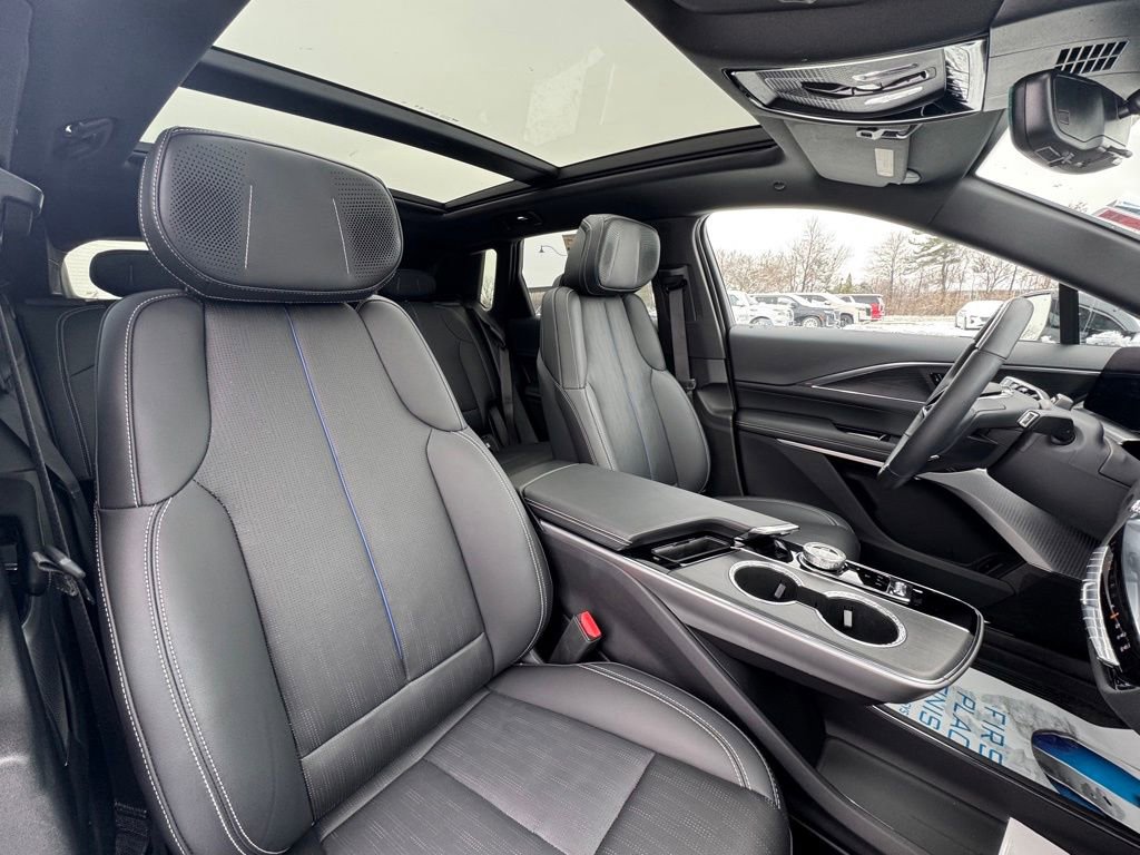 Certified 2024 Cadillac Lyriq Luxury w/ LPO, Floor Liner Package image 31