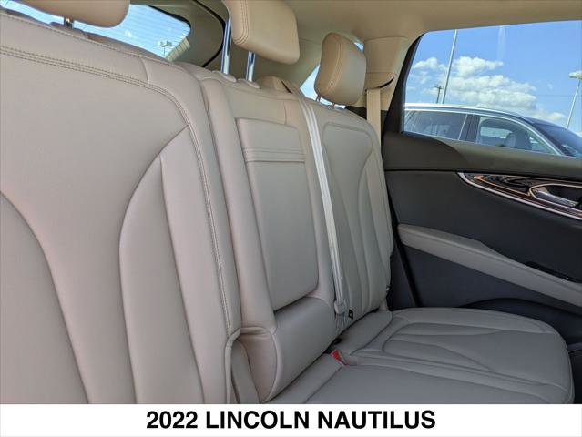 Certified 2022 Lincoln Nautilus AWD w/ Premium Package image 25