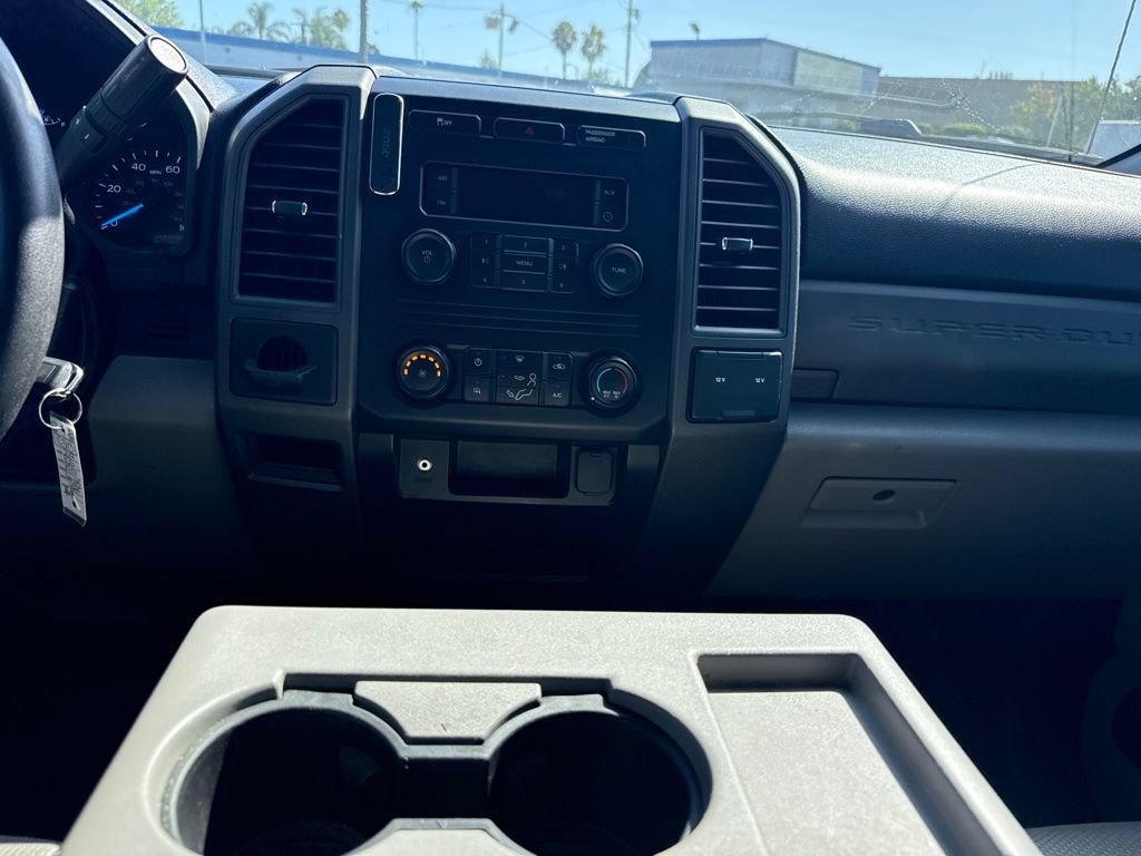 Used 2017 Ford F250 XL w/ Power Equipment Group AWD/4WD image 18