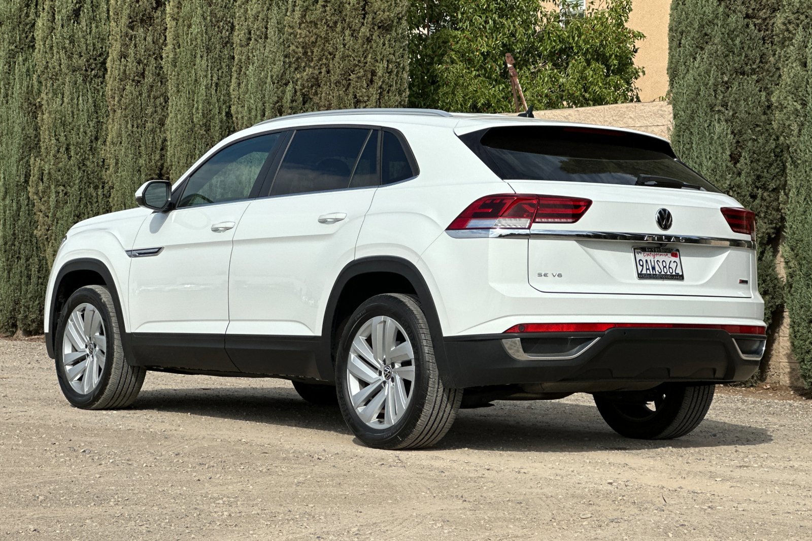 Used 2022 Volkswagen Atlas Cross Sport SE image 6