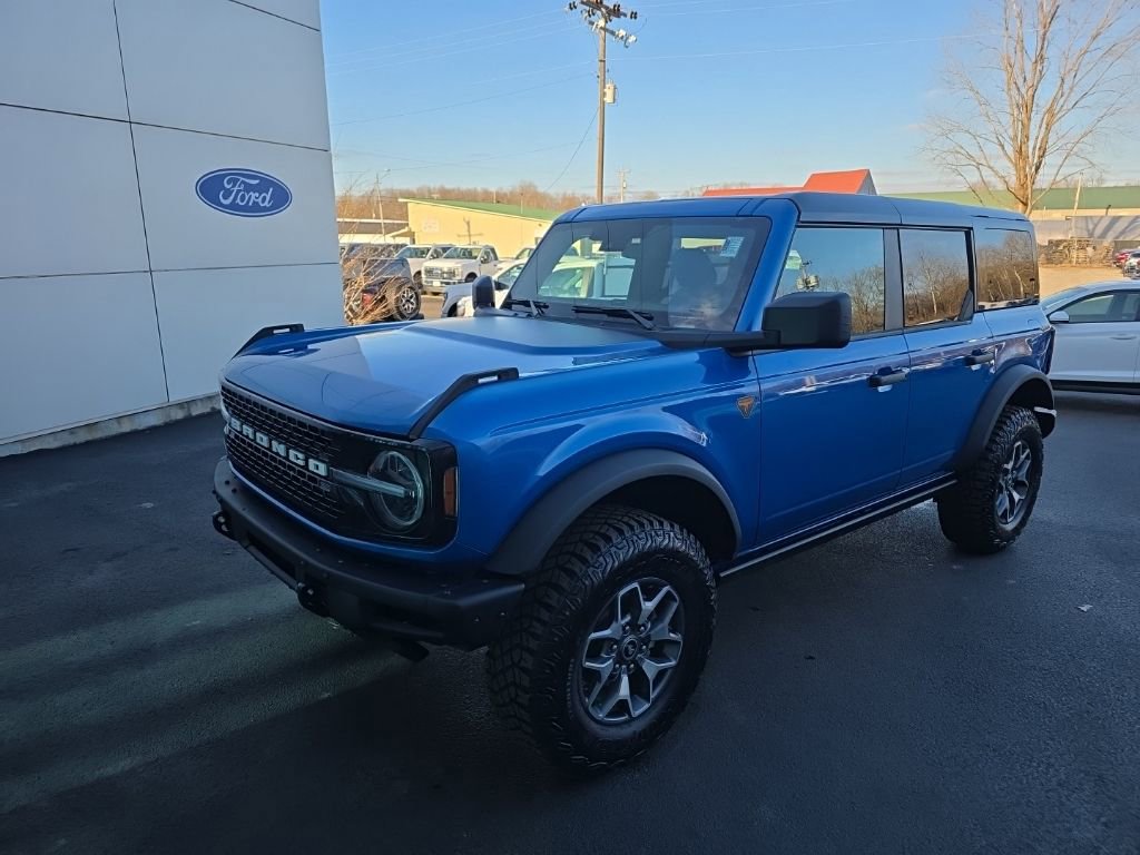 New 2025 Ford Bronco Badlands image 2