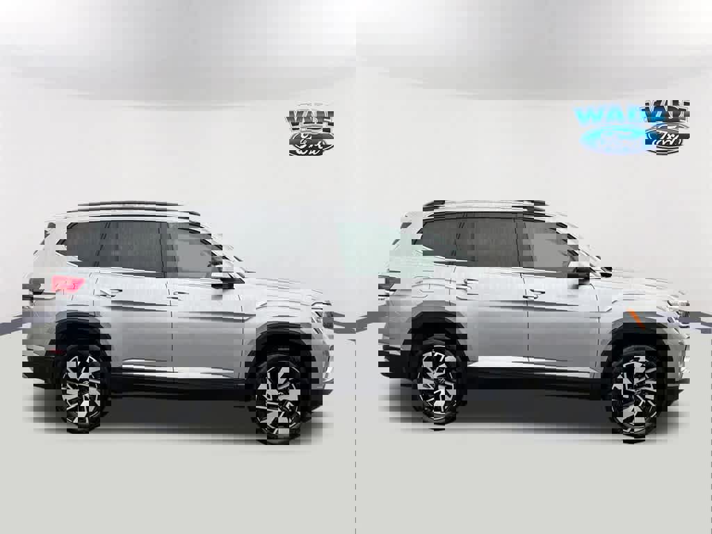 Used 2024 Volkswagen Atlas SE image 4