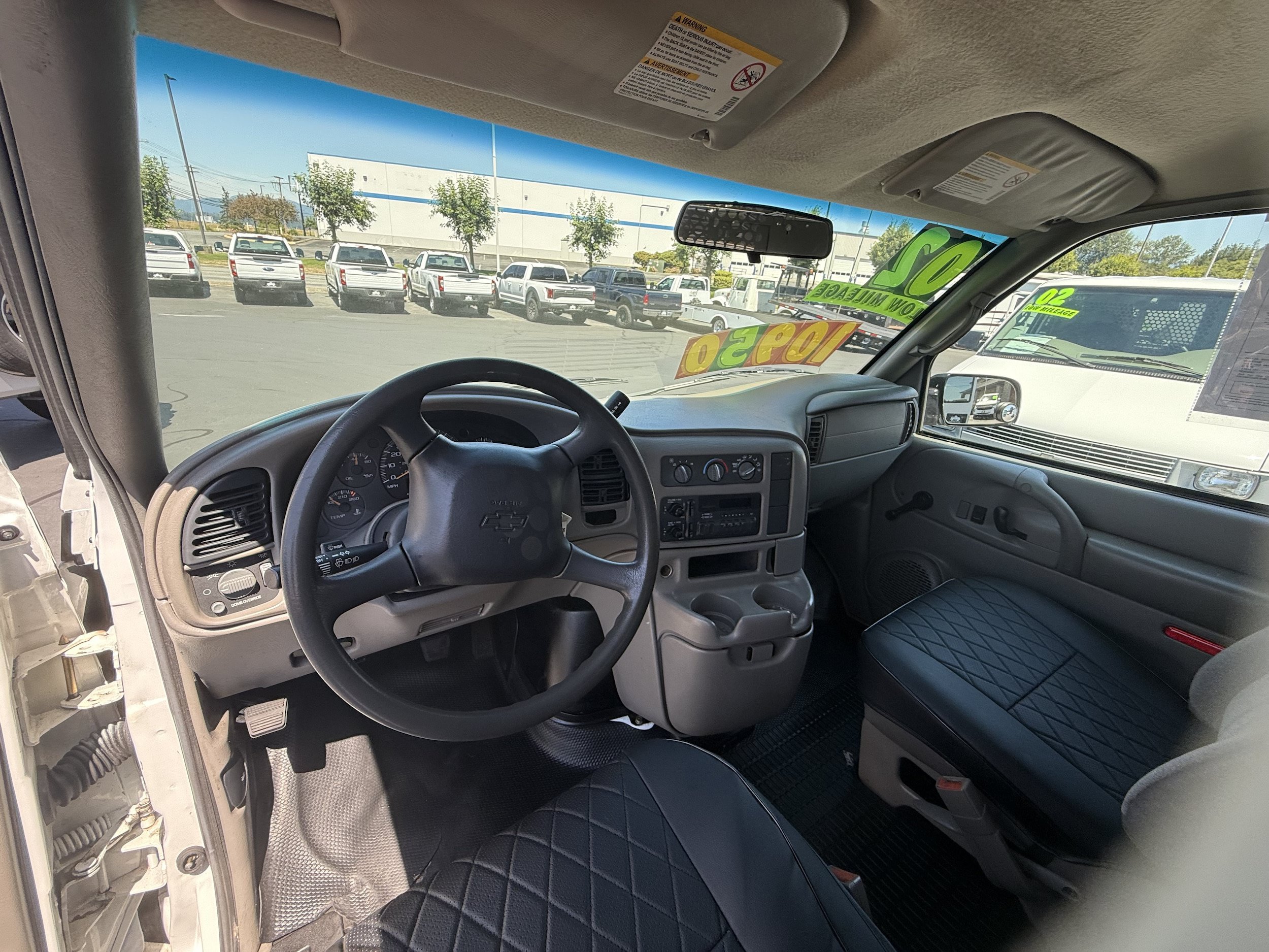 Used 2002 Chevrolet Astro RWD image 12