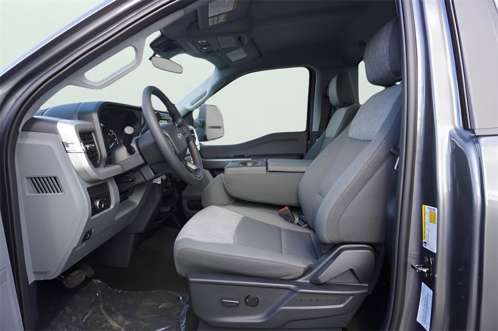 New 2026 Ford F350 XLT image 9