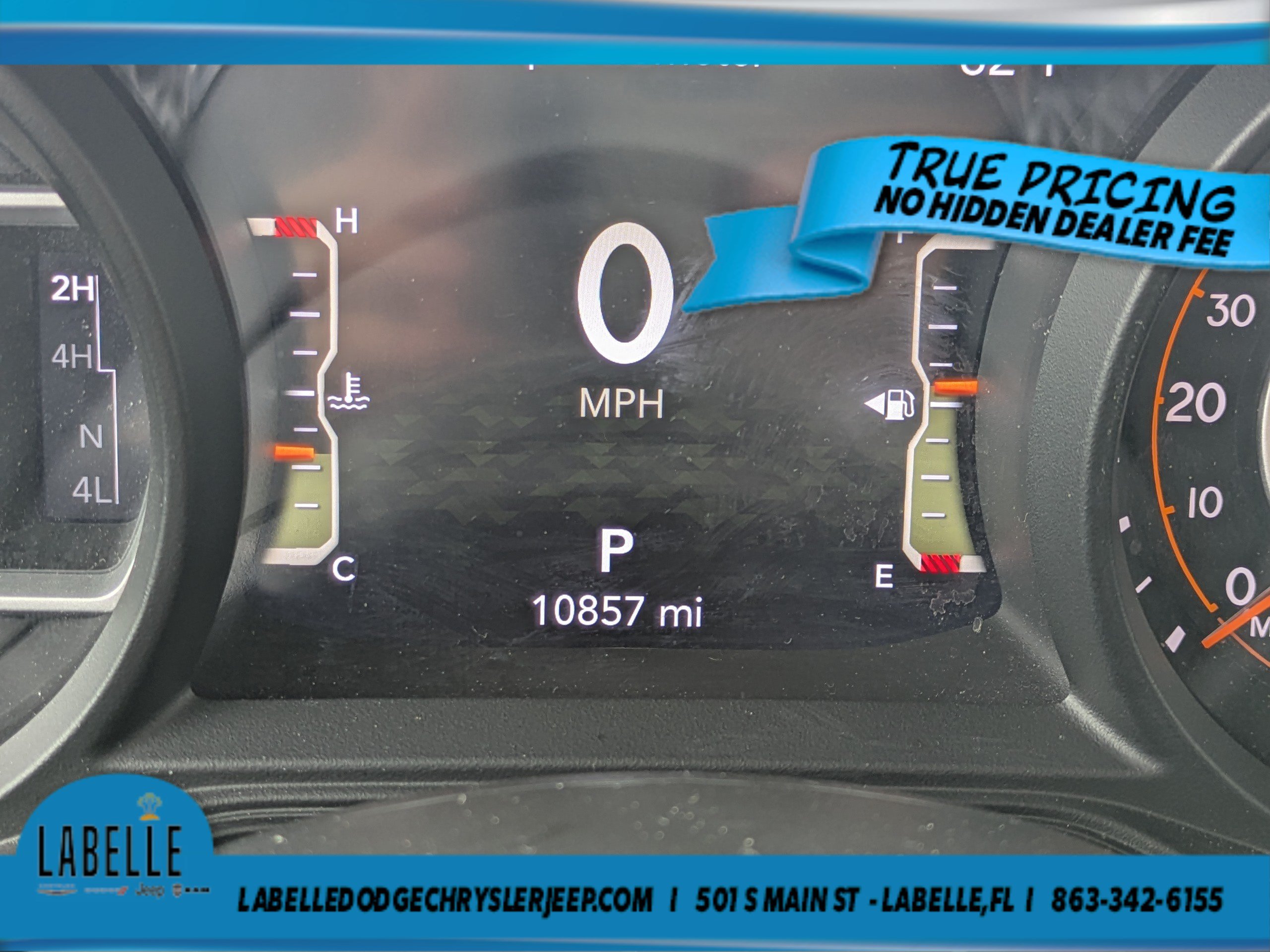 Used 2026 Jeep Wrangler Unlimited Sahara AWD/4WD image 24
