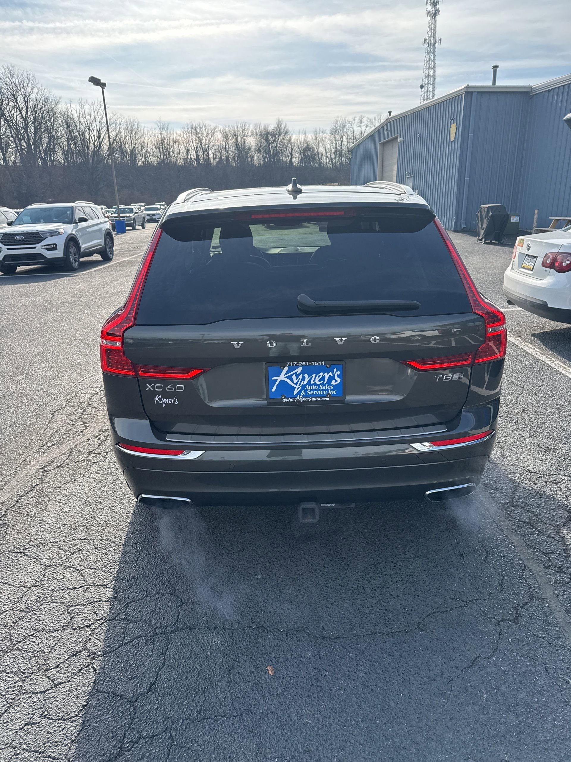 Used 2019 Volvo XC60 T8 Inscription w/ Advanced Package image 4