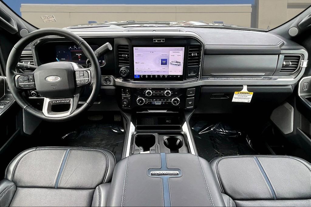 Used 2025 Ford F250 Platinum AWD/4WD image 8