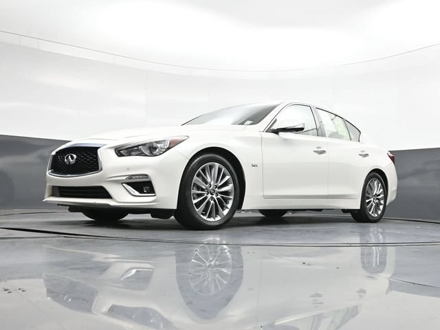 Used 2018 INFINITI Q50 Luxe w/ Essential Package (3.0T Luxe) RWD image 37
