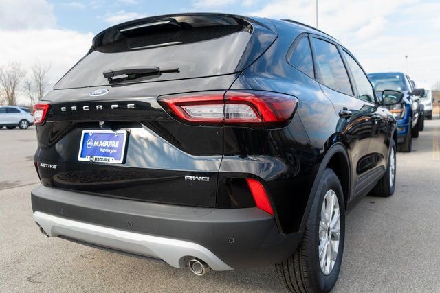 New 2025 Ford Escape Active w/ Active Premium Tech Pack image 5
