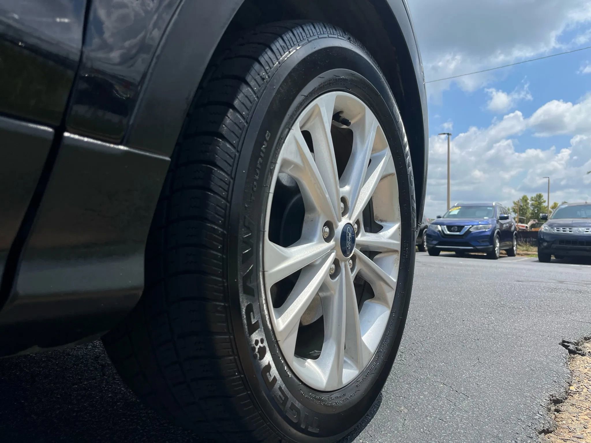 Used 2019 Ford Escape SE image 16