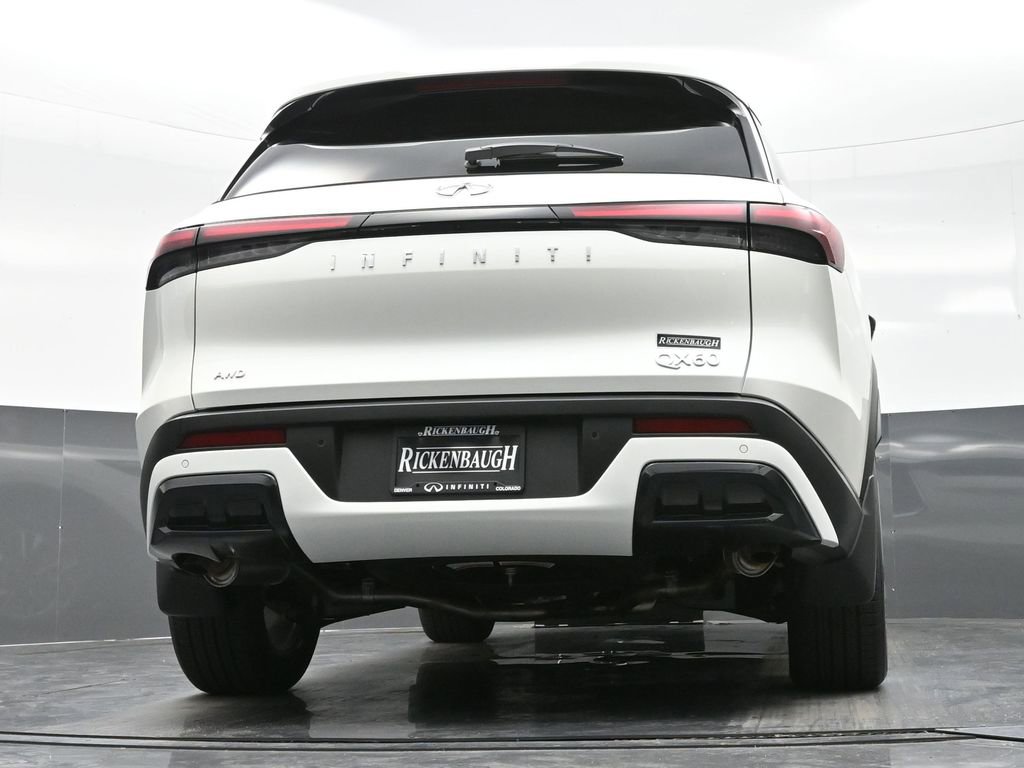 Certified 2025 INFINITI QX60 Luxe w/ Vision Package image 31