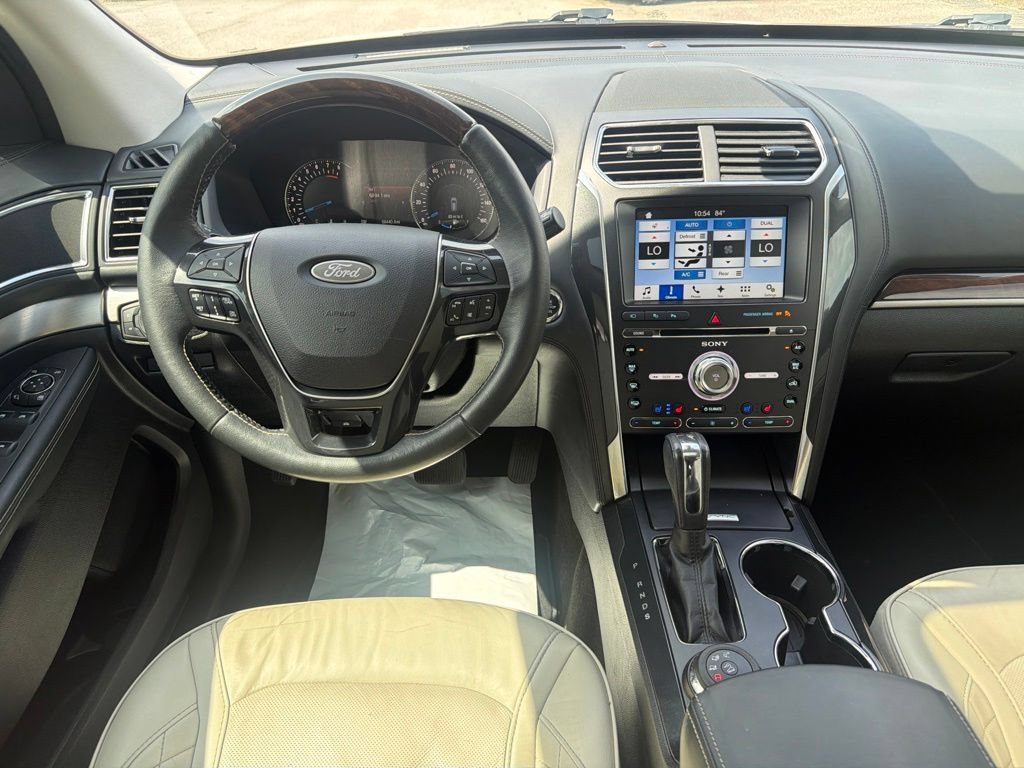 Used 2017 Ford Explorer Platinum AWD/4WD image 27