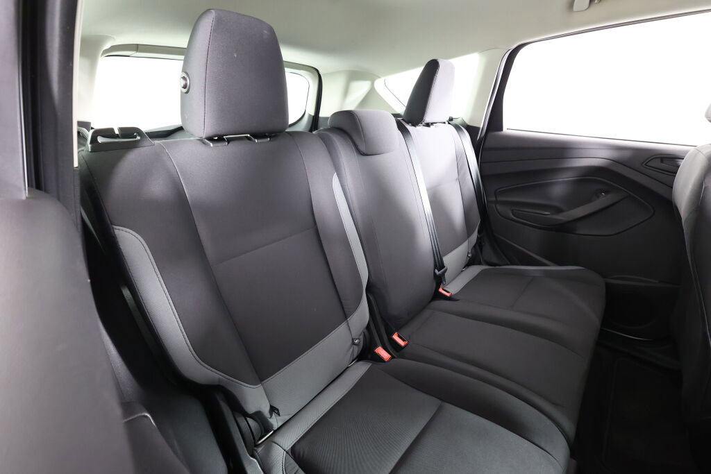 Used 2015 Ford Escape S image 39