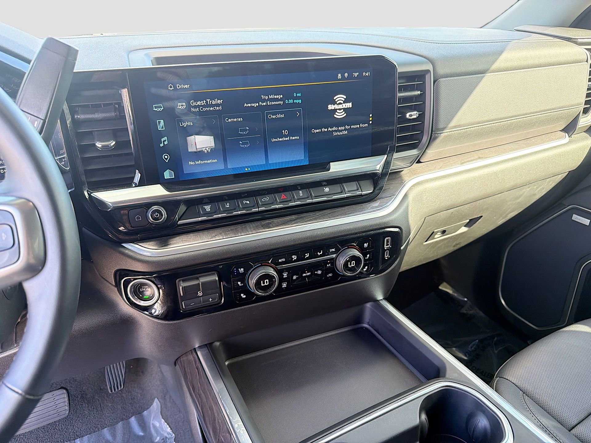 Used 2025 Chevrolet Silverado 2500 LTZ w/ LTZ Convenience Package image 28