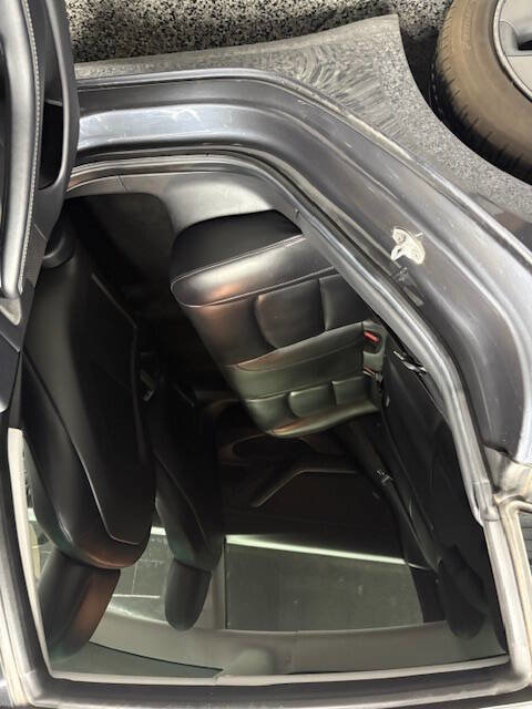 Used 2018 Tesla Model 3 Long Range image 24