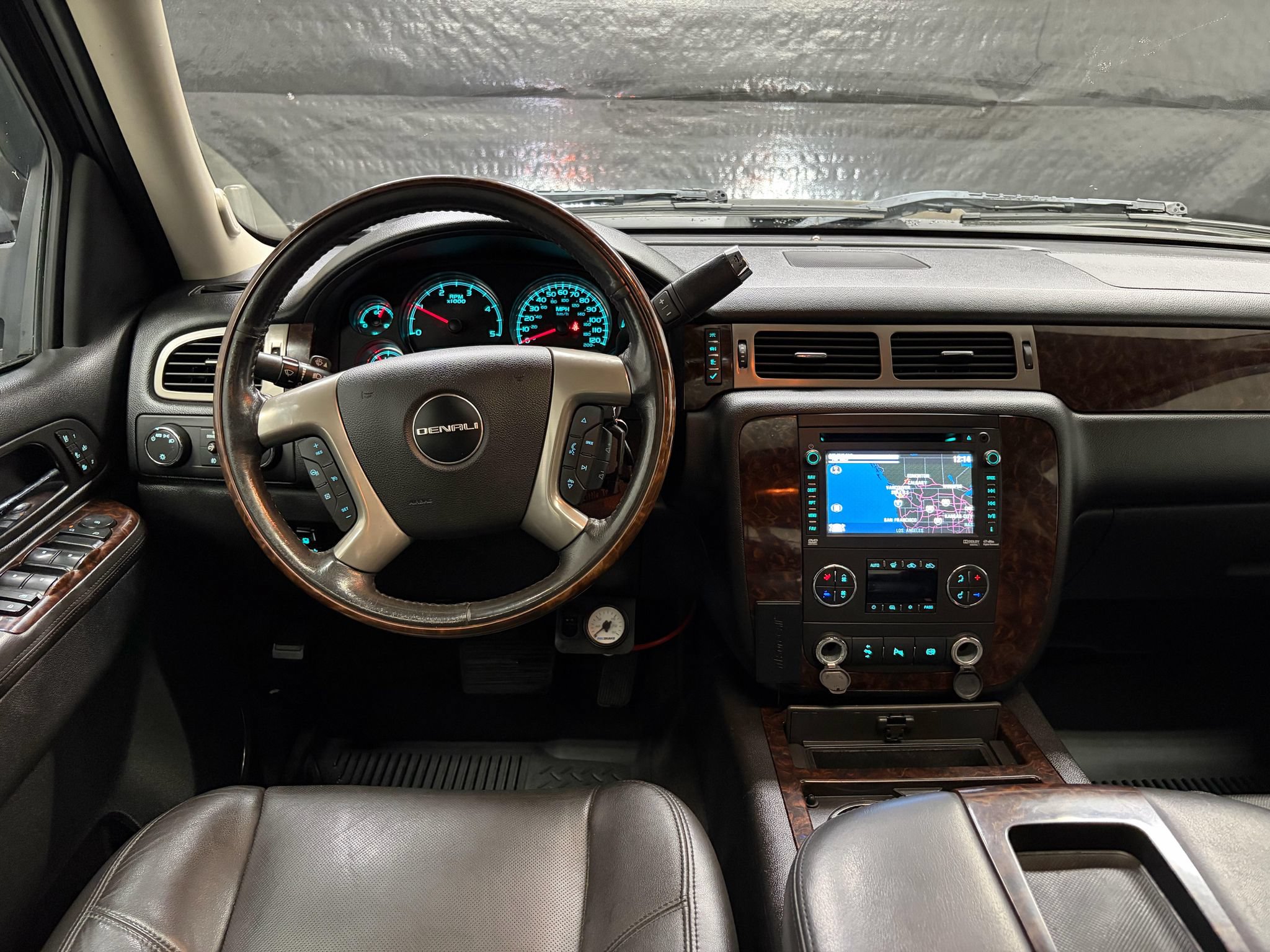Used 2013 GMC Sierra 3500 Denali AWD/4WD image 10