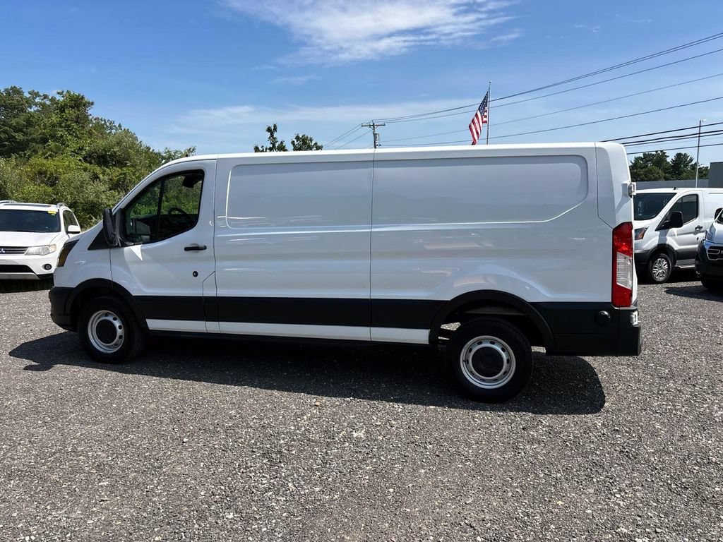 Used 2024 Ford Transit 250 Low Roof RWD image 6