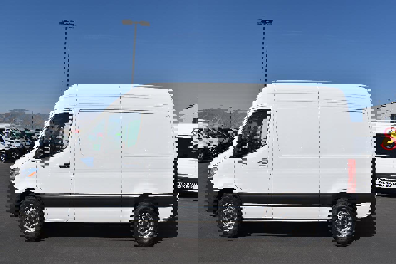 New 2025 Mercedes-Benz Sprinter 2500 image 4