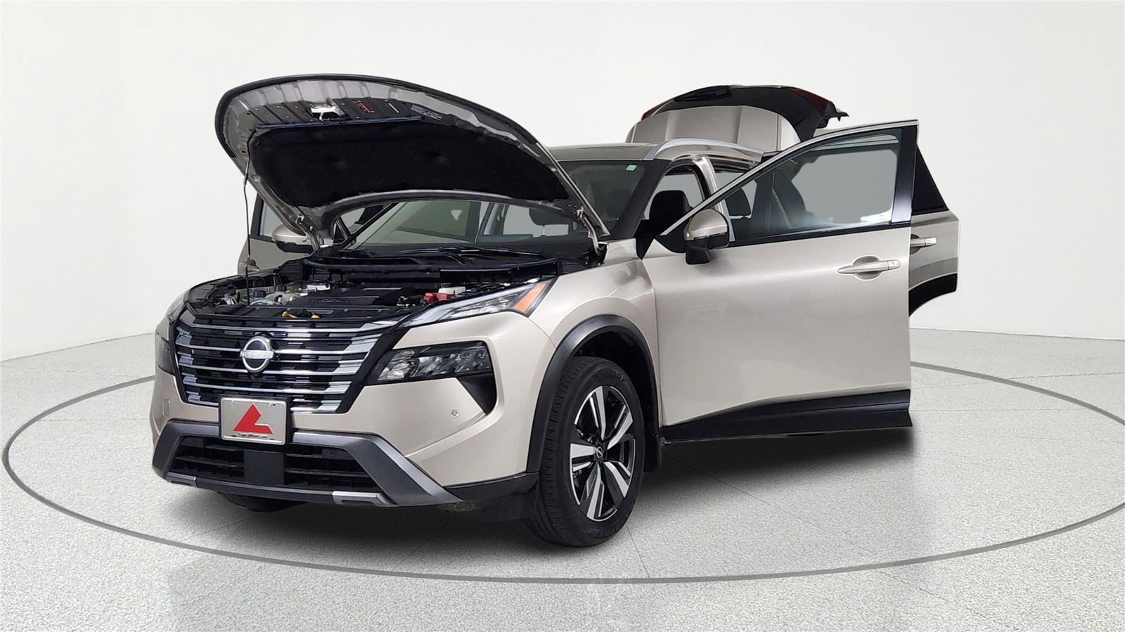 Used 2024 Nissan Rogue SL w/ SL Premium Package image 8