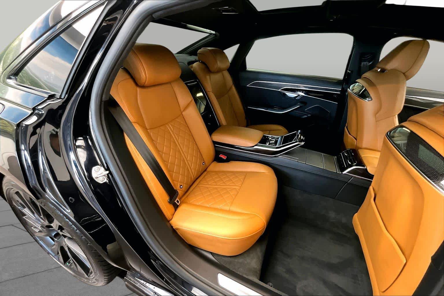 Certified 2025 Audi S8 AWD/4WD image 19